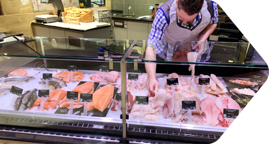 Einkaufserlebnis bei EDEKA Prechtl mit Produkten von PricoPlex