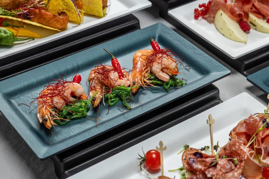 Catering: CATE in Petrol