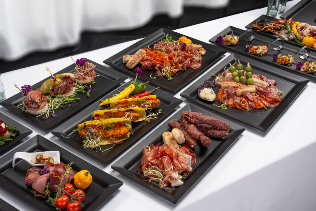 Catering: CATE in schwarz